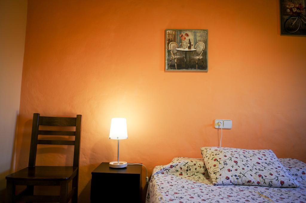 Casa Angrill Hotel Oliana Bilik gambar