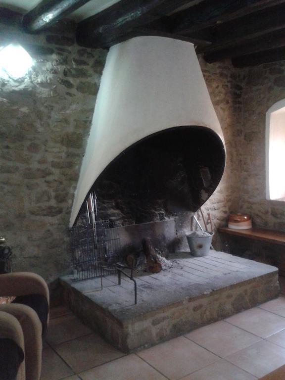 Casa Angrill Hotel Oliana Luaran gambar