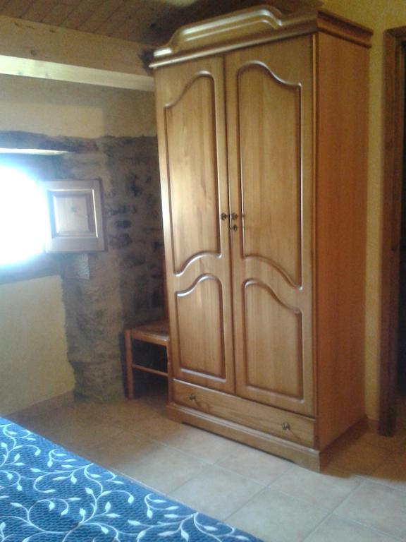 Casa Angrill Hotel Oliana Bilik gambar